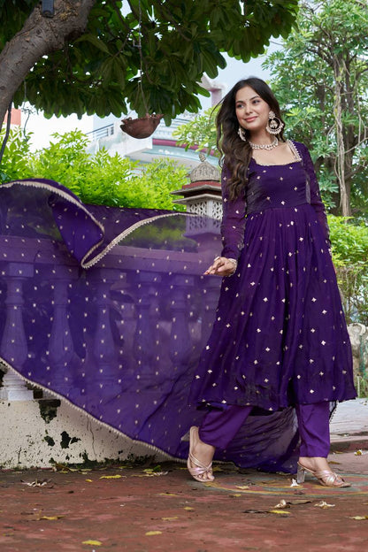 Royal  Embroidered Anarkali Suit pent  with Dupatta Set